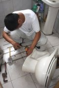 太原学府街专业维修水管马桶浴缸热水器安装灯具插座小厨宝