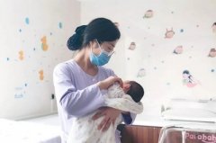 注意!秋季腹泻来袭,宝宝又吐又拉怎么办?